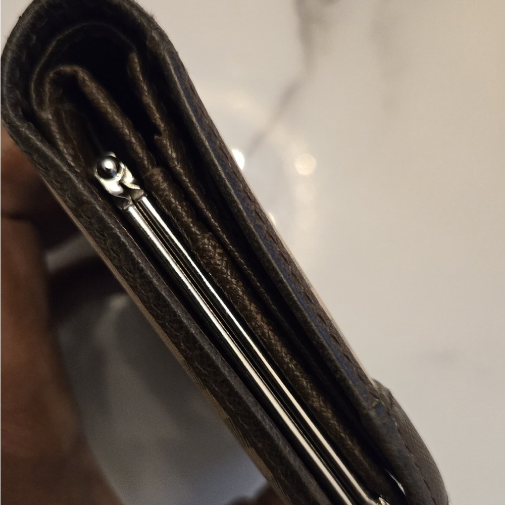 Burberry Checkered kiss lock Wallet in Beige and Brown nova check Pristine Condt - Picture 11 of 11